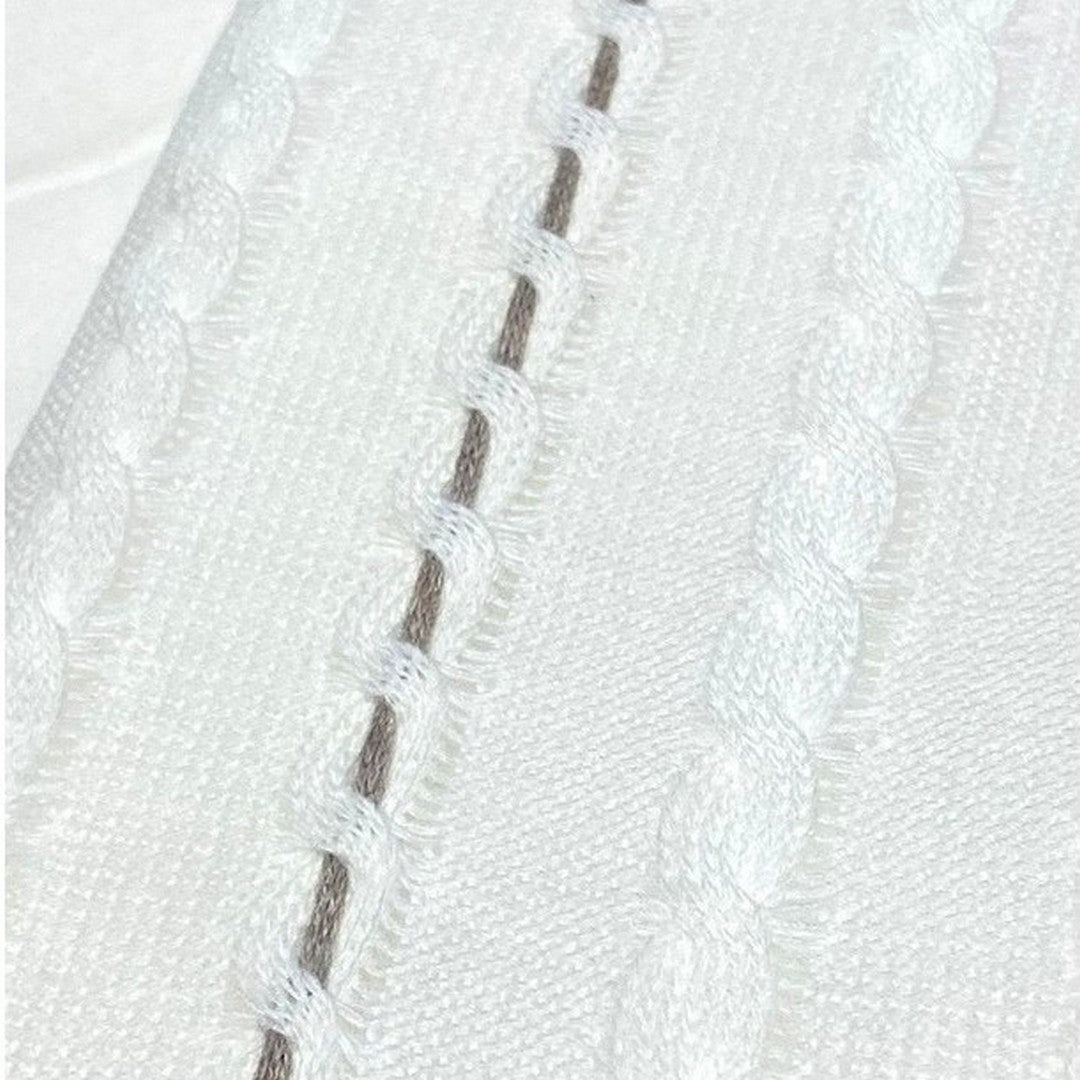 La Margherita Copertina in lana  con Treccine Made in Italy