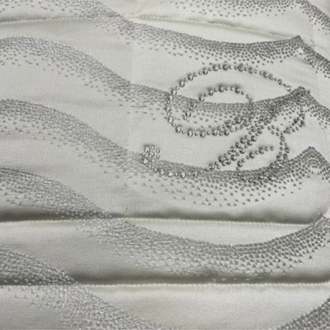 Blumarine Copriletto matrimoniale trapuntato jacquard logo in Swarovski Silver